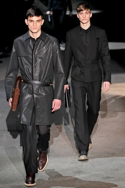Look 2